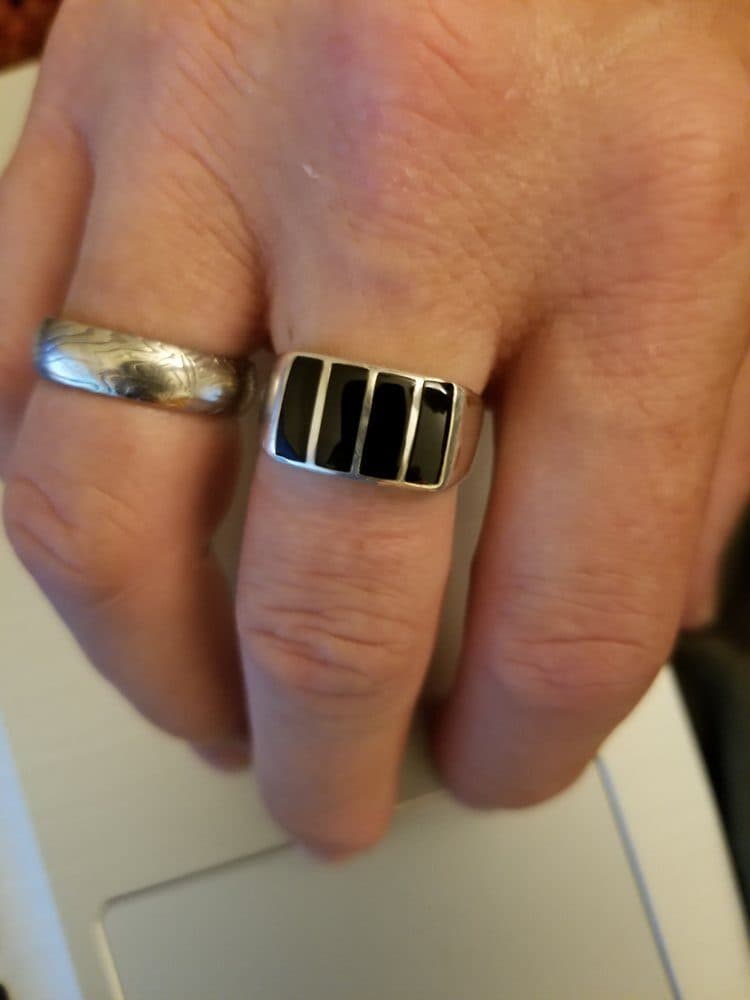 Rebuilding a Mykonos Onyx Ring